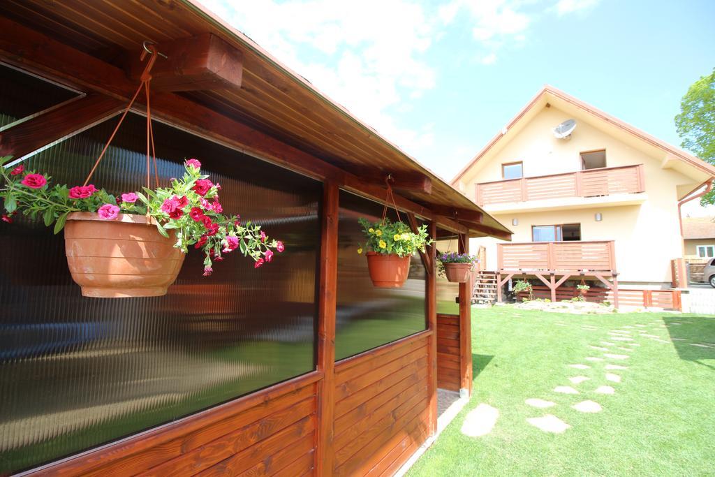 Villa Lienka Besenova Exterior foto